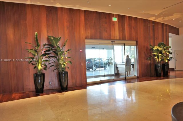 5161 Collins Ave 502, Miami Beach, FL 33140