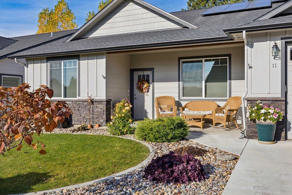 1109 N Country Club Dr, Deer Park, WA 99006 photo 2