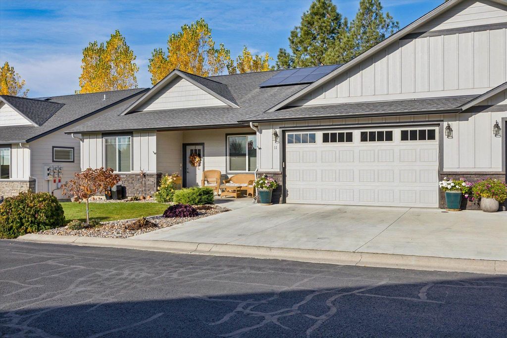 1109 N Country Club Dr, Deer Park, WA 99006 photo 3