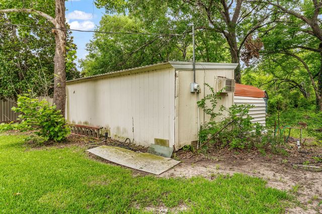 2917 Waterwood Court, Granbury, TX 76048