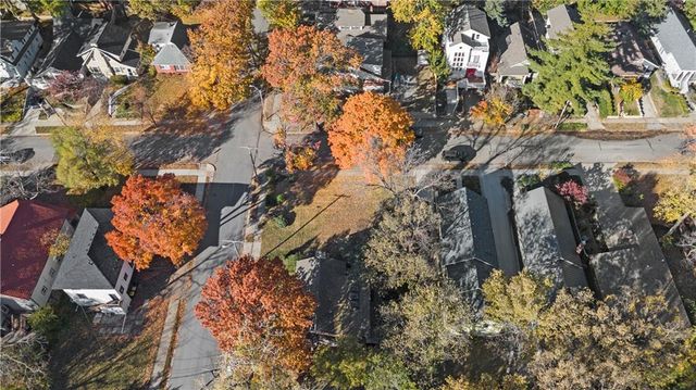 1118 W 48th Street, Kansas City, MO 64112