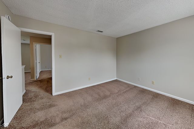 2233 Summerfield Drive, Plainfield, IN 46168