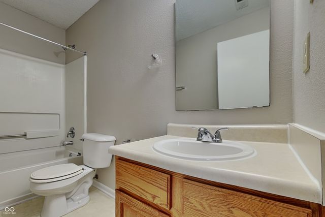 2233 Summerfield Drive, Plainfield, IN 46168