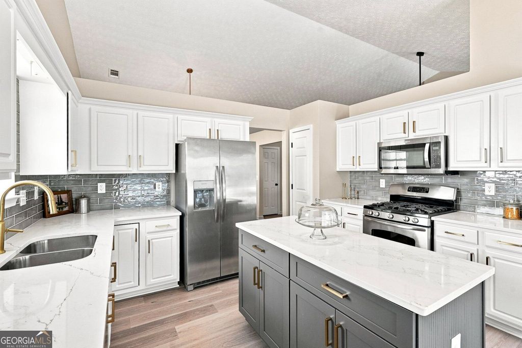 2762 Hillvale Cove Way, Lithonia, GA 30058 — photo 3