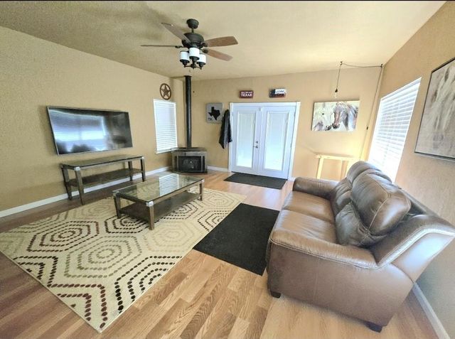10 Elderberry Road, Shepherd, TX 77371