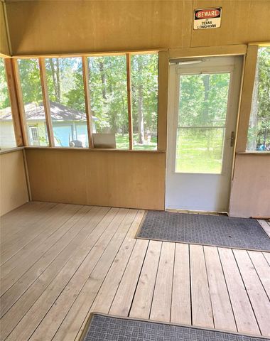 10 Elderberry Road, Shepherd, TX 77371