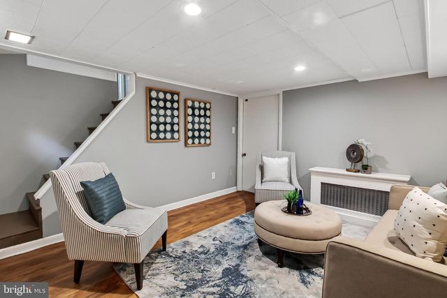 210 S BARTON ST S, Arlington, VA 22204