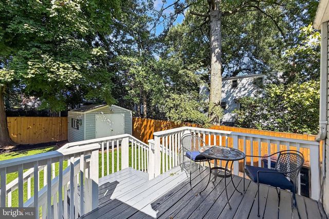 210 S BARTON ST S, Arlington, VA 22204