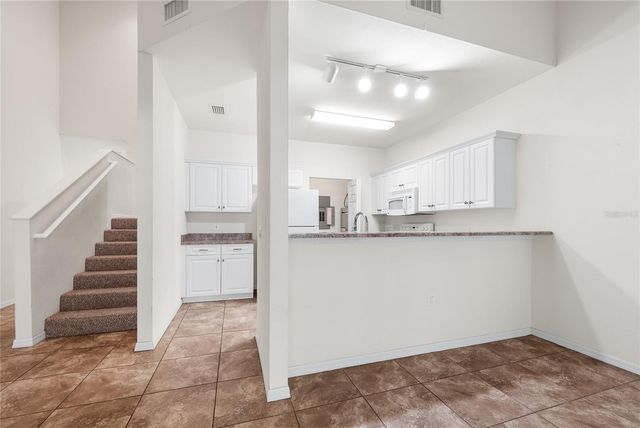 1571 NW 29TH ROAD 3, Gainesville, FL 32605