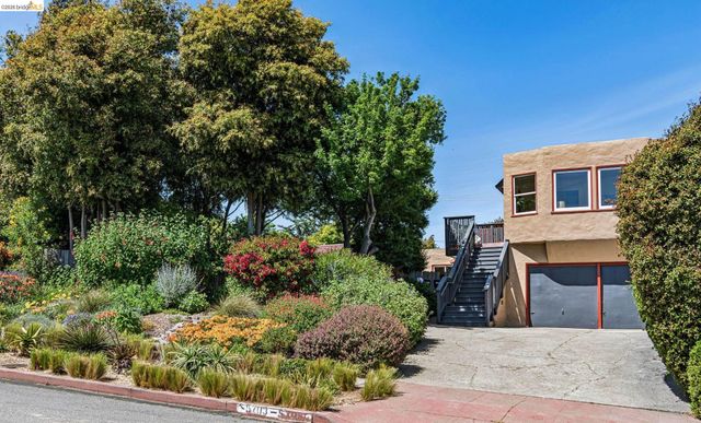 5705 Panama Ave, Richmond, CA 94804