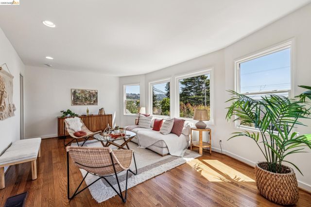 5705 Panama Ave, Richmond, CA 94804