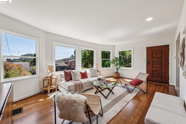 5705 Panama Ave, Richmond, CA 94804