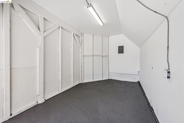 5705 Panama Ave, Richmond, CA 94804