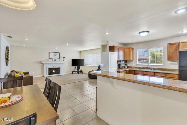 1410 Huntswood Way, Oxnard, CA 93030