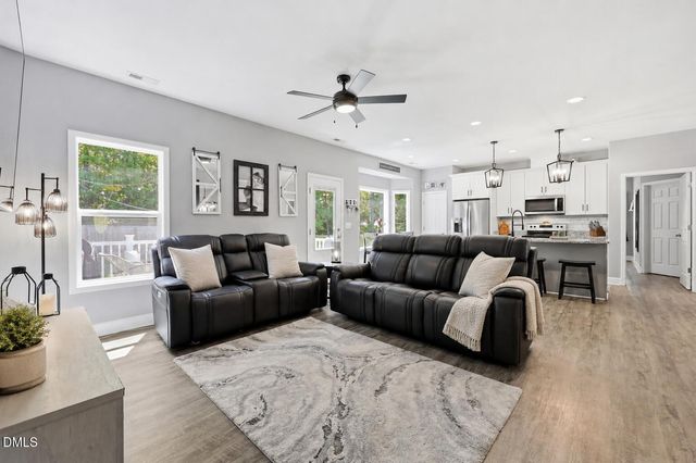 106 Old Nc 75 N, Stem, NC 27581