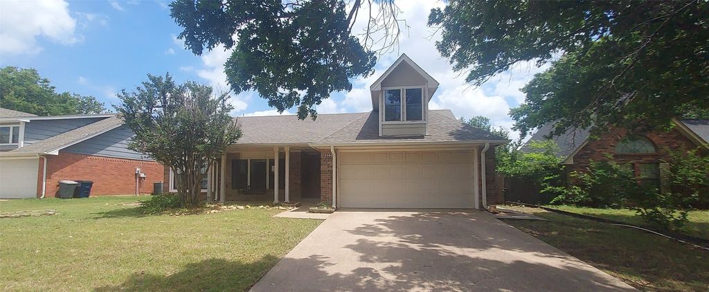 3504 Fairview Drive, Corinth, TX 76210