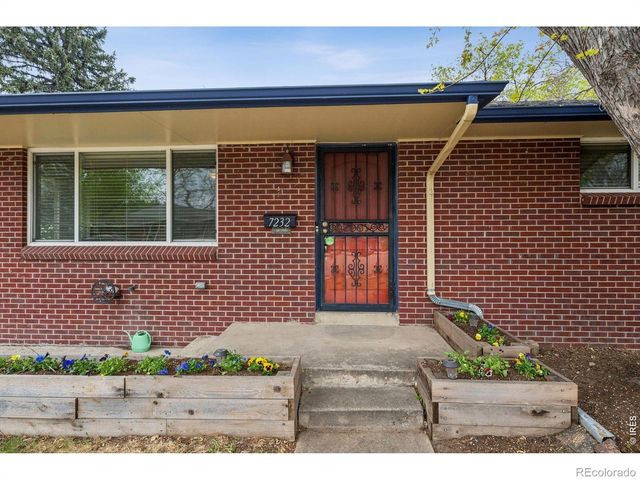 7232 W 67th Place, Arvada, CO 80003