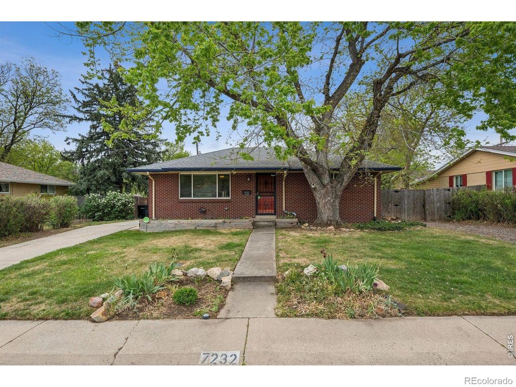 7232 W 67th Place, Arvada, CO 80003