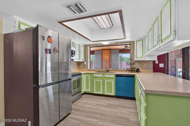 6018 W Bridle Way, Tucson, AZ 85743