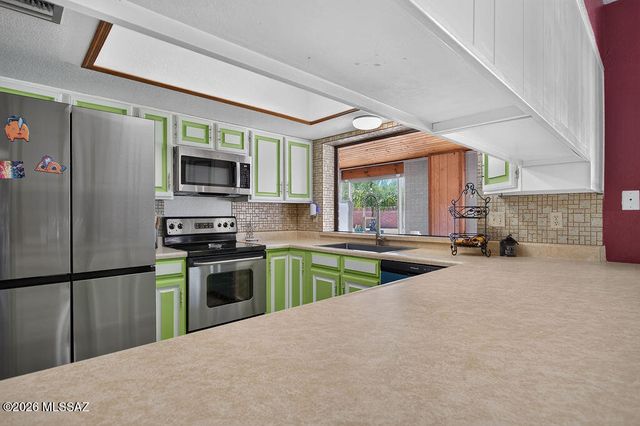 6018 W Bridle Way, Tucson, AZ 85743