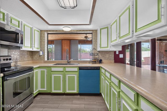 6018 W Bridle Way, Tucson, AZ 85743