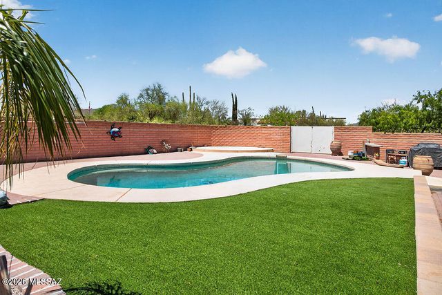 6018 W Bridle Way, Tucson, AZ 85743