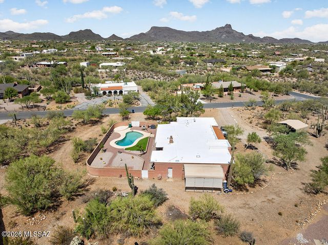 6018 W Bridle Way, Tucson, AZ 85743