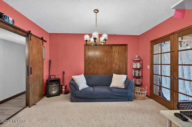 6018 W Bridle Way, Tucson, AZ 85743
