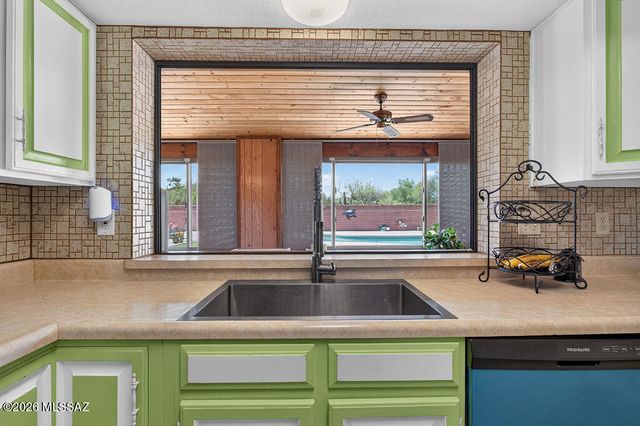 6018 W Bridle Way, Tucson, AZ 85743