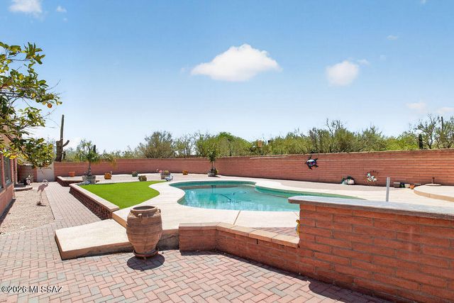 6018 W Bridle Way, Tucson, AZ 85743