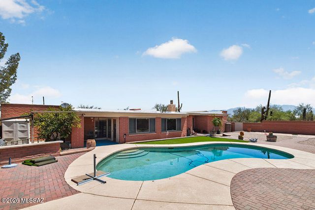 6018 W Bridle Way, Tucson, AZ 85743