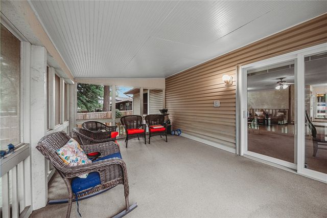 2350 E Country, Fayetteville, AR 72703