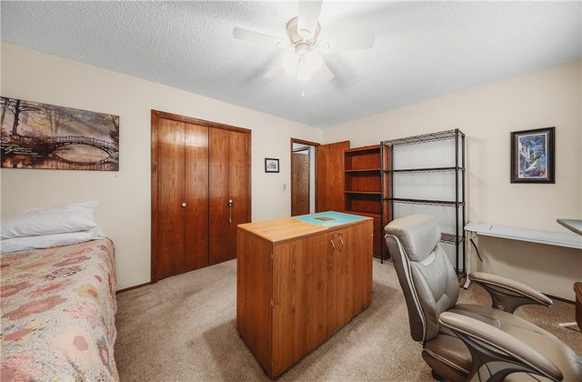 2350 E Country, Fayetteville, AR 72703