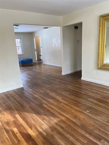 1046 Little Neck Avenue, North Bellmore, NY 11710