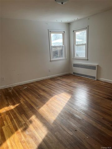 1046 Little Neck Avenue, North Bellmore, NY 11710