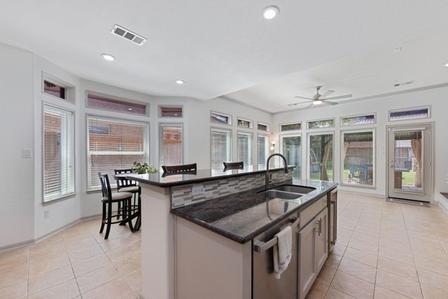 10227 Crescent Bluff Lane, Houston, TX 77070