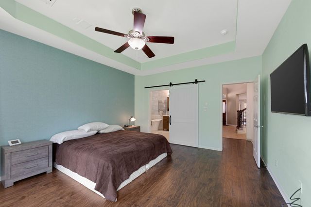 10227 Crescent Bluff Lane, Houston, TX 77070