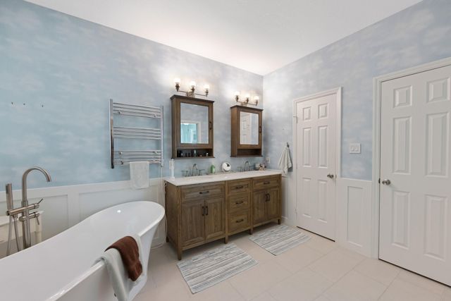 10227 Crescent Bluff Lane, Houston, TX 77070