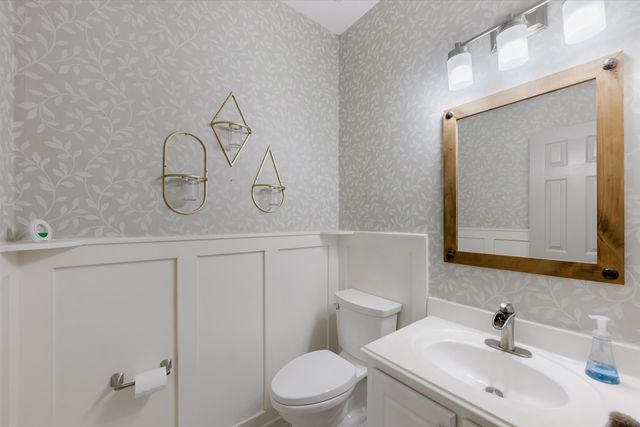 10227 Crescent Bluff Lane, Houston, TX 77070