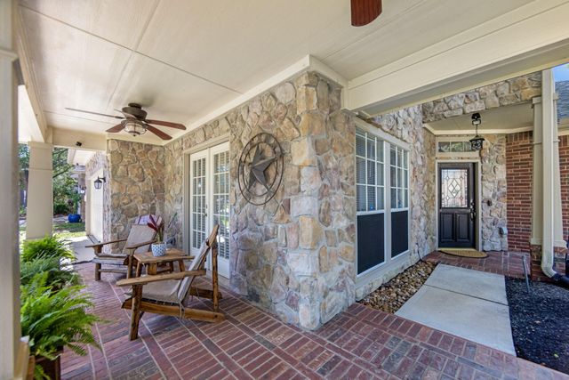 10227 Crescent Bluff Lane, Houston, TX 77070