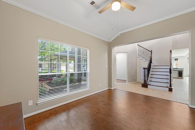 10227 Crescent Bluff Lane, Houston, TX 77070