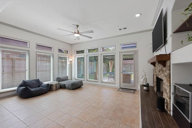 10227 Crescent Bluff Lane, Houston, TX 77070