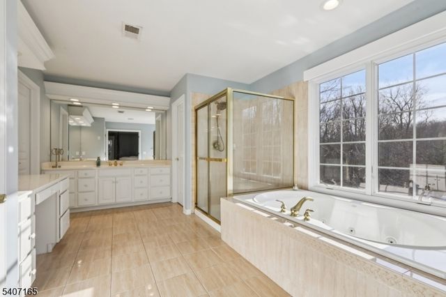 32 Harrison Mount Lake Rd, Ringwood Boro, NJ 07456