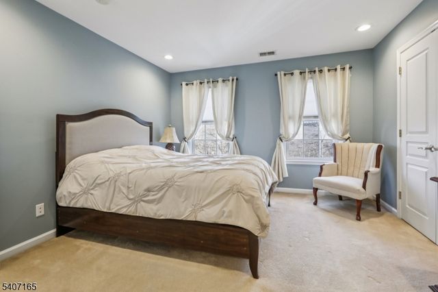 32 Harrison Mount Lake Rd, Ringwood Boro, NJ 07456