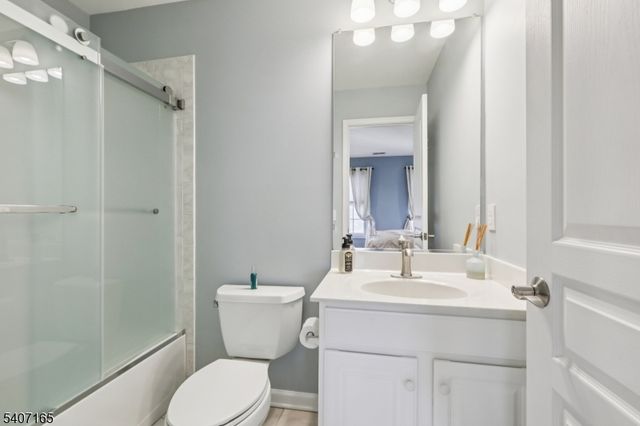 32 Harrison Mount Lake Rd, Ringwood Boro, NJ 07456