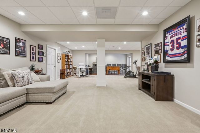 32 Harrison Mount Lake Rd, Ringwood Boro, NJ 07456