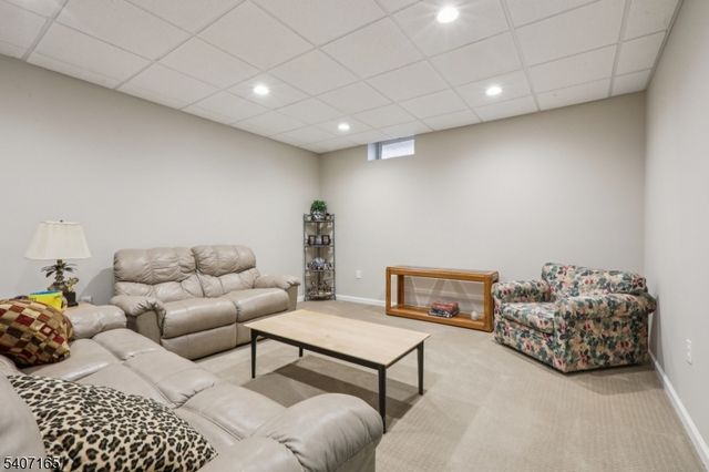 32 Harrison Mount Lake Rd, Ringwood Boro, NJ 07456