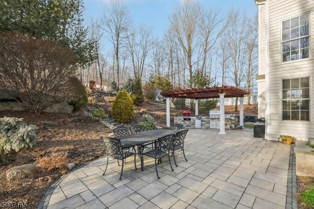 32 Harrison Mount Lake Rd, Ringwood Boro, NJ 07456