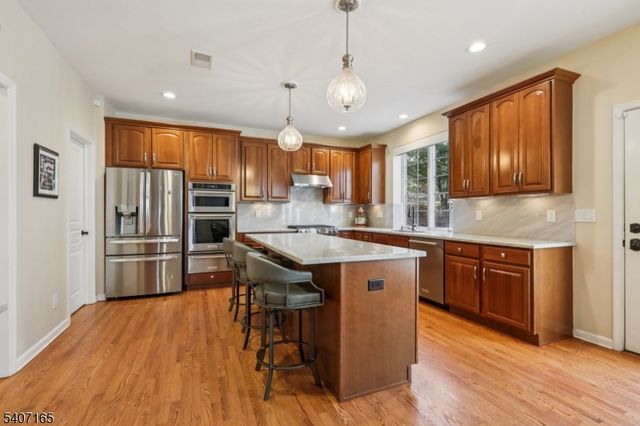 32 Harrison Mount Lake Rd, Ringwood Boro, NJ 07456