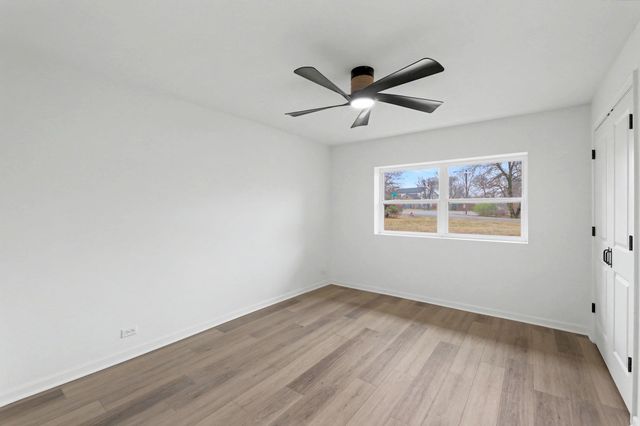 12 E Sequoia Dr, Wichita, KS 67206